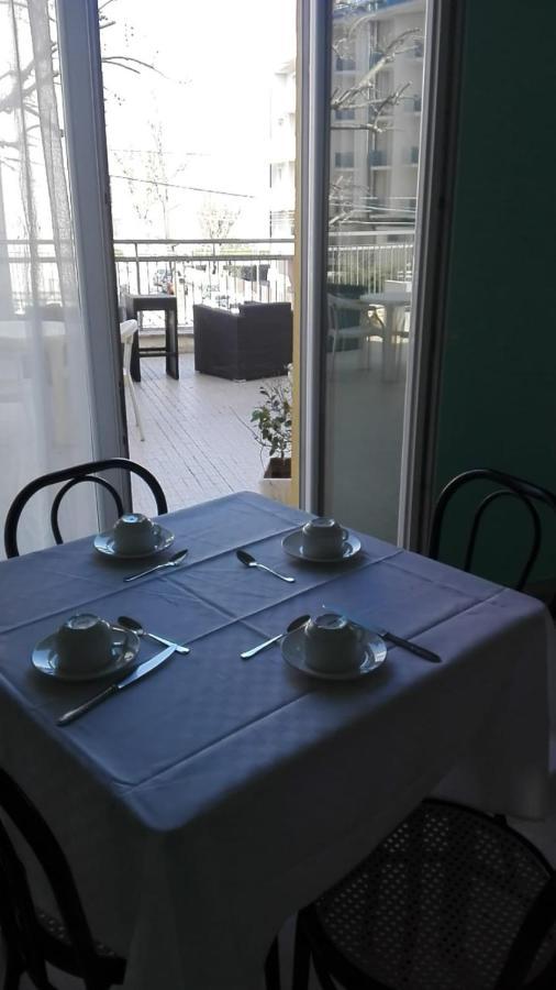 Hotel Ariosto Rimini Exteriér fotografie